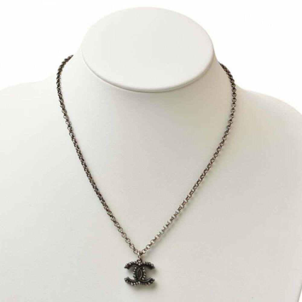 CHANEL Gold Necklace - Picture 4 of 5